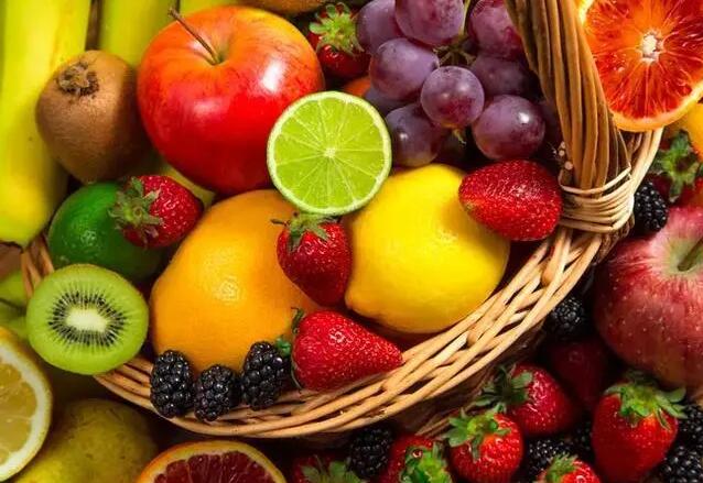 夏天女士吃什么水果好能美容护肤？